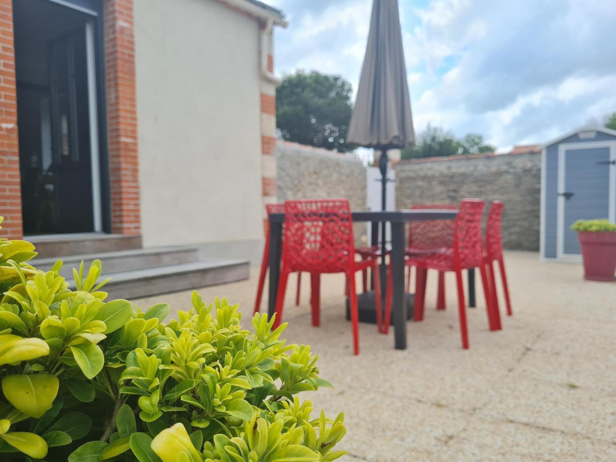 Maison Renovee Avec Jardin, Piscine Chauffee Et Spa, Proche Plages Vendeennes, Ideal Pour Familles - Fr-1-426-481 La Garnache エクステリア 写真